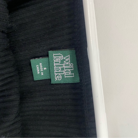 Wild Fable - cute black tank with flower patch - Picture 3 of 3